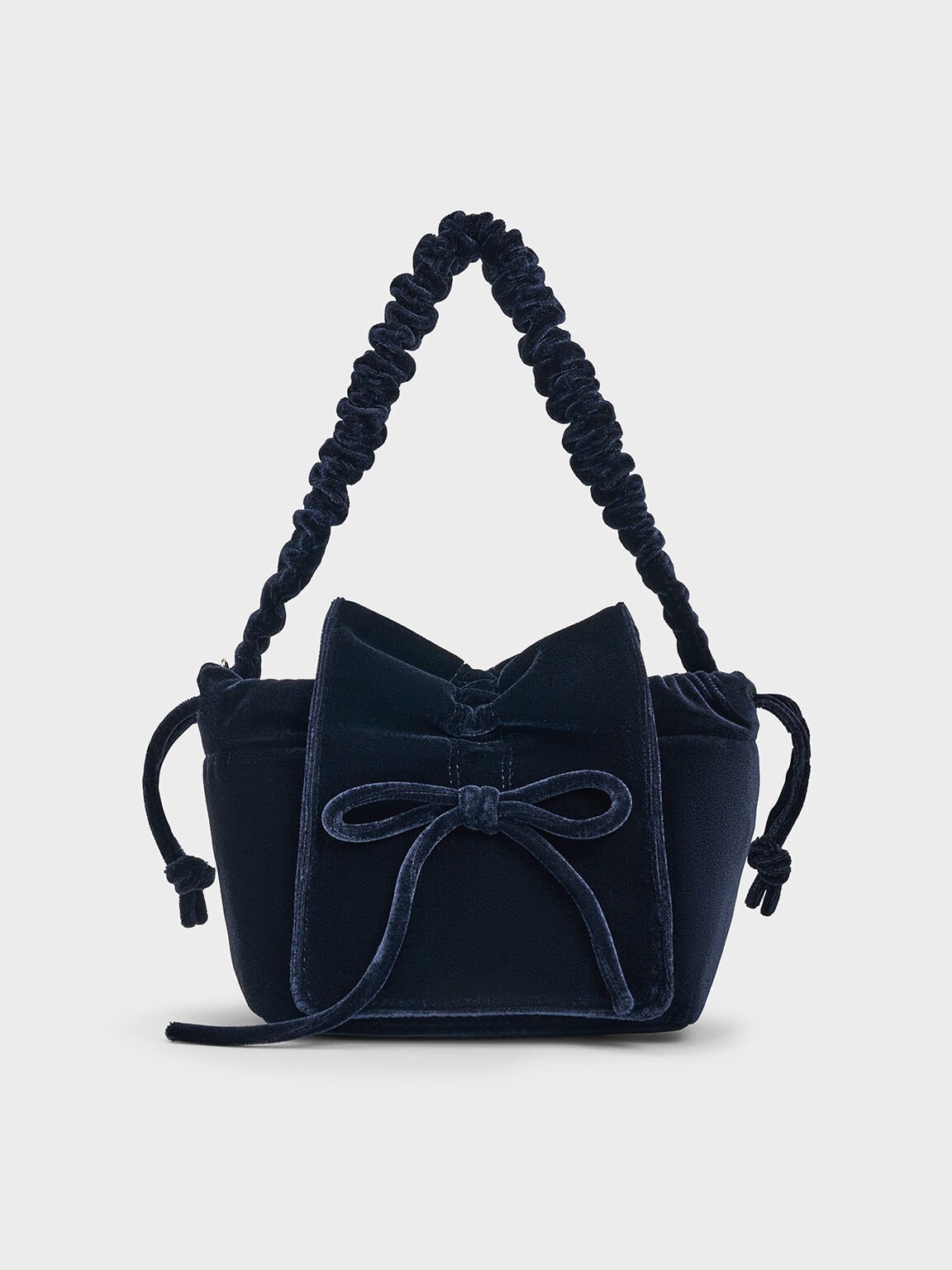 Bolso de terciopelo con asa superior arrugada y lazo, Azul oscuro, hi-res