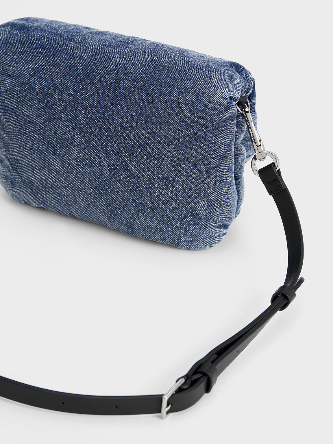 Paffuto Denim Metallic Accent Chain-Handle Bag - Denim Blue