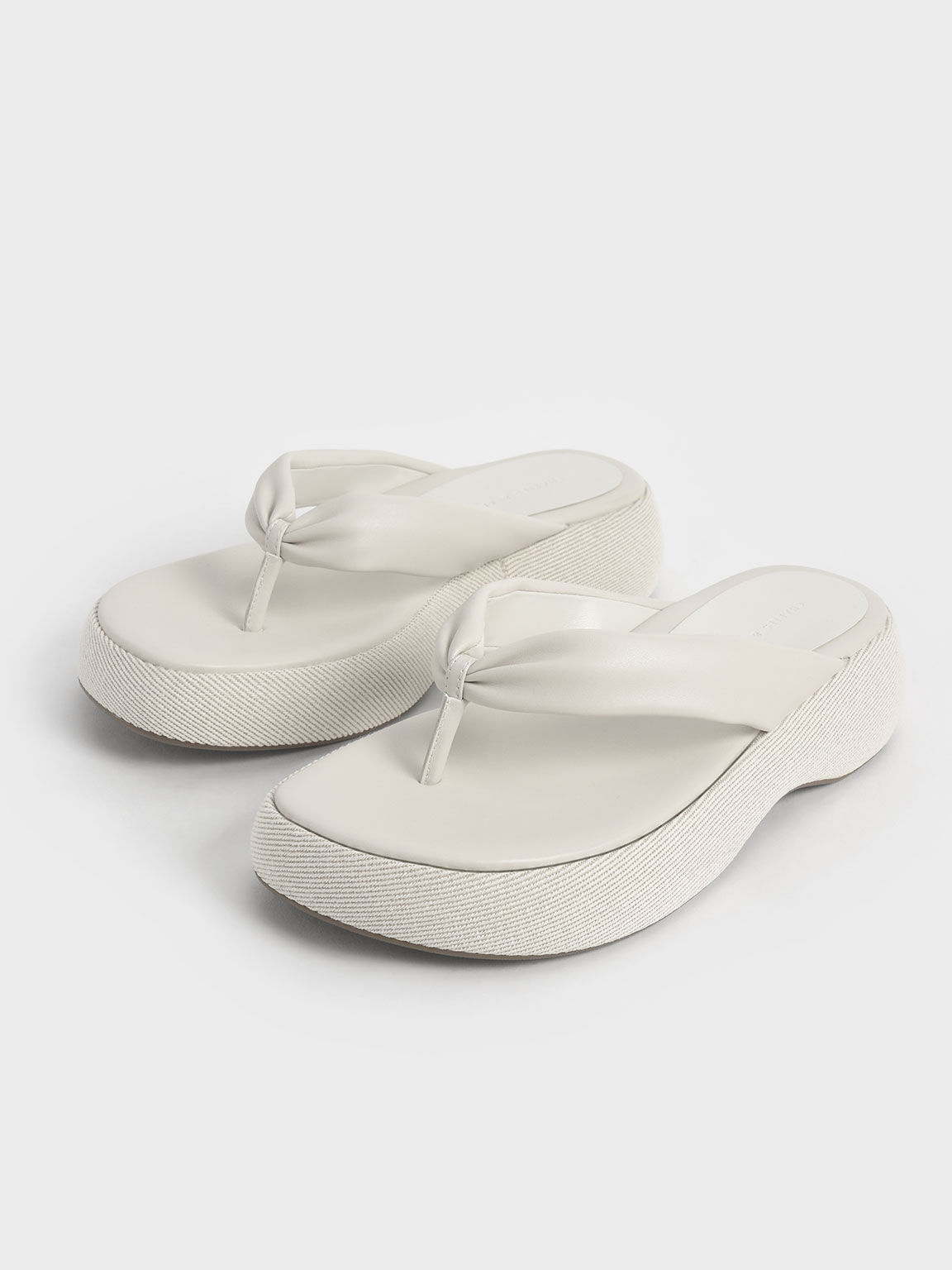 Chalk Isla Puffy Strap Platform Thong Sandals - CHARLES & KEITH MX