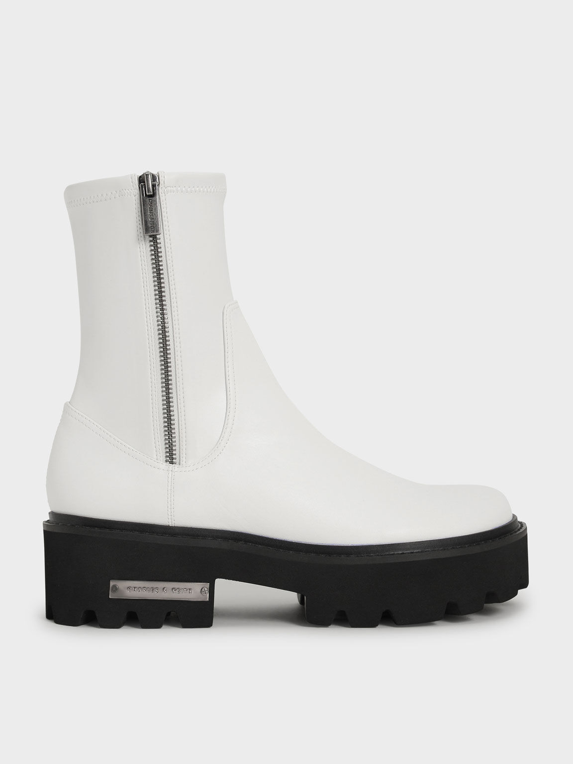 boot white colour