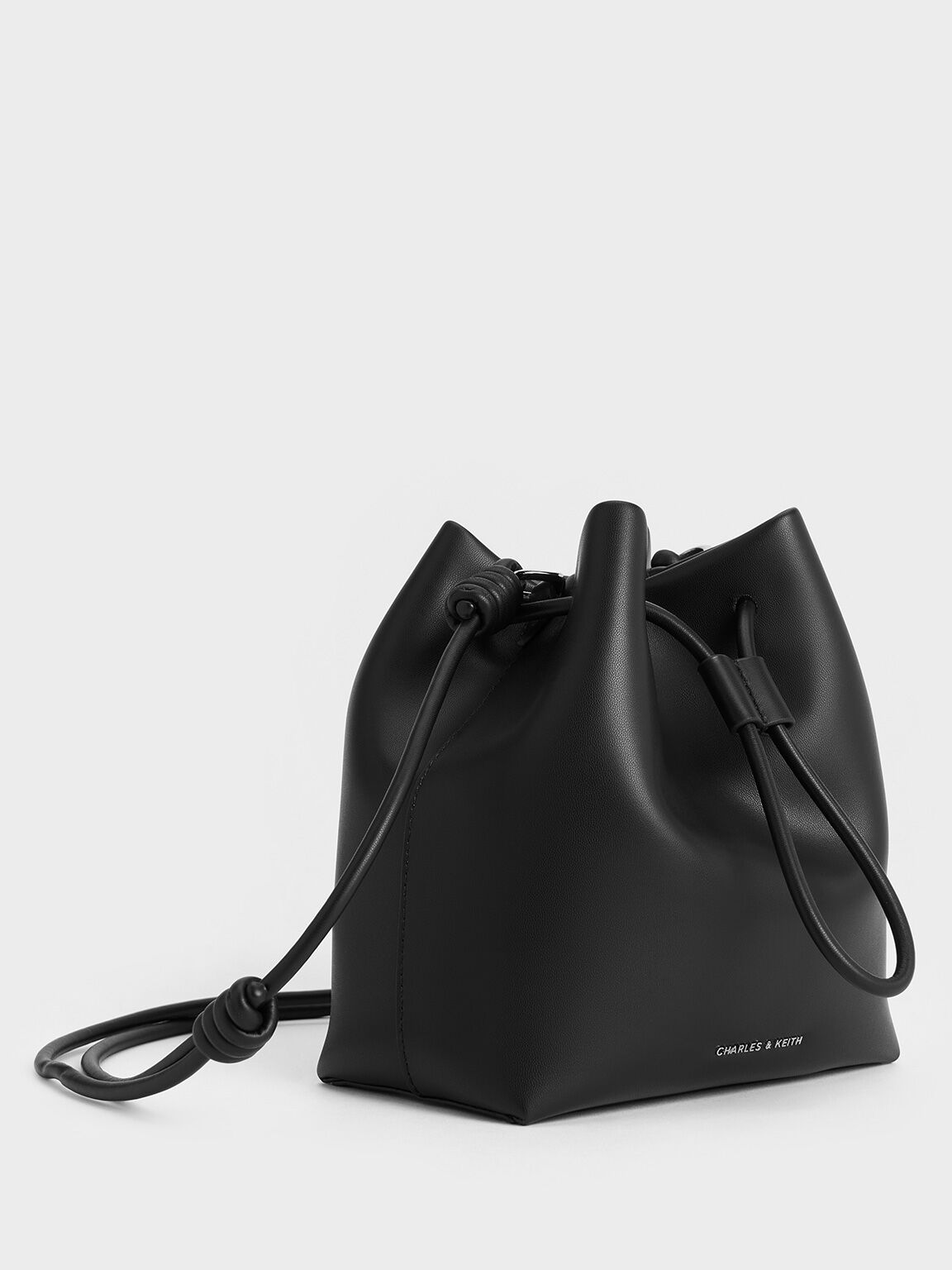 Leia Knotted Bucket Bag, Noir, hi-res