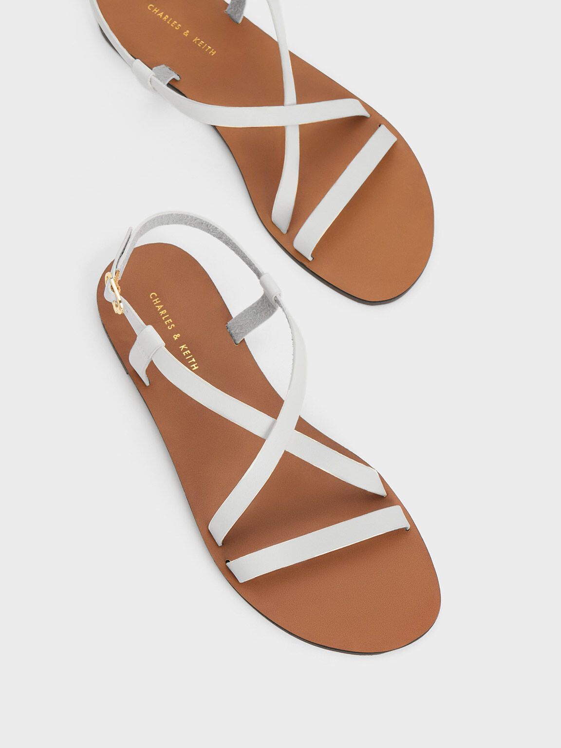 Journee Collection Women's Divyah Crisscross Puff Flat Sandals |  CoolSprings Galleria