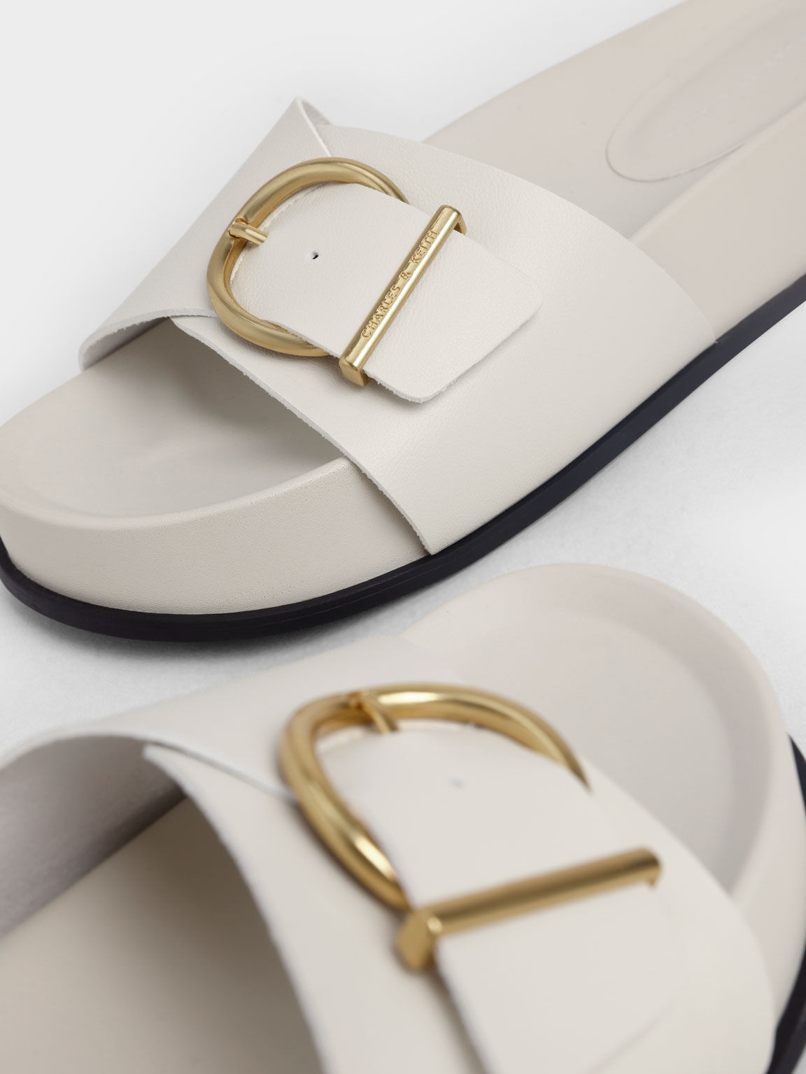 Metallic Weave Strap Flatform Sandals