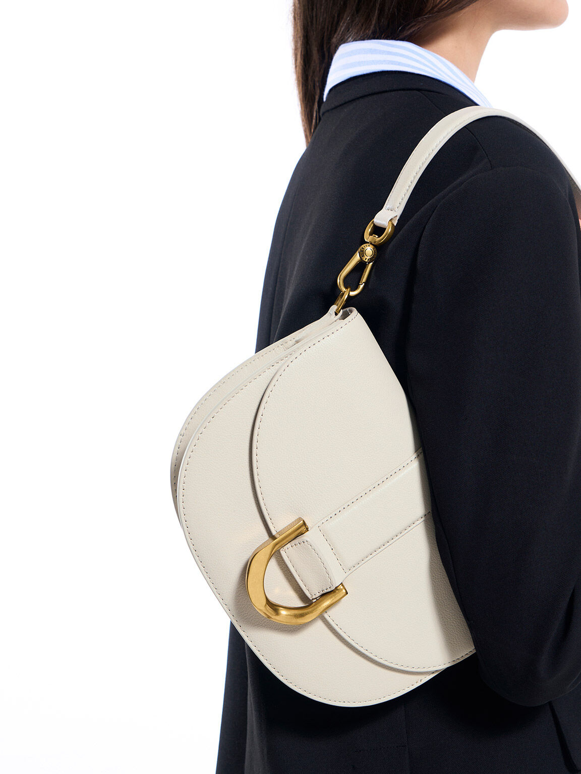 Bolso saddle Gabine de cuero, Blanco tiza, hi-res