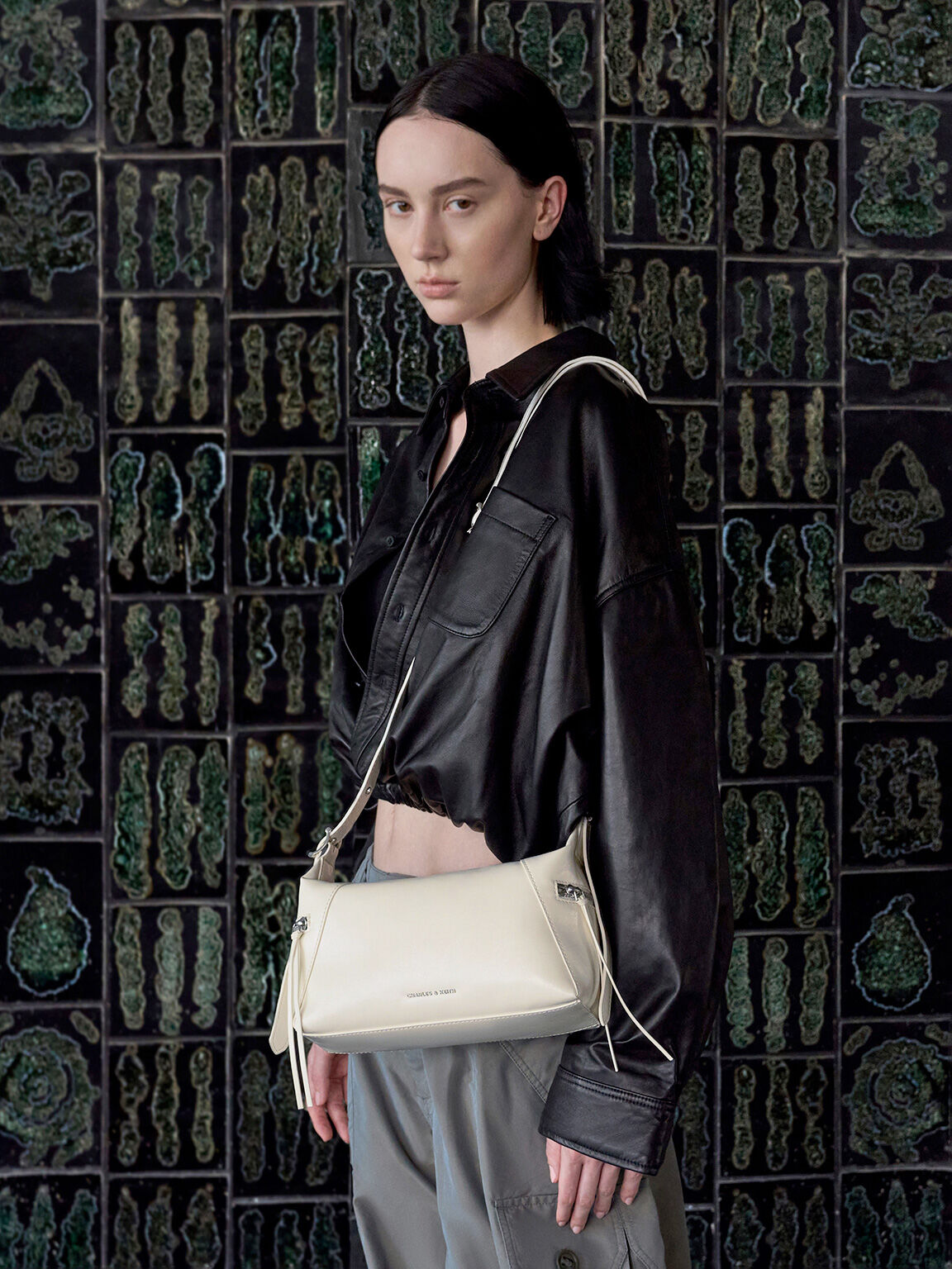 Xylia Shoulder Bag, Cream, hi-res