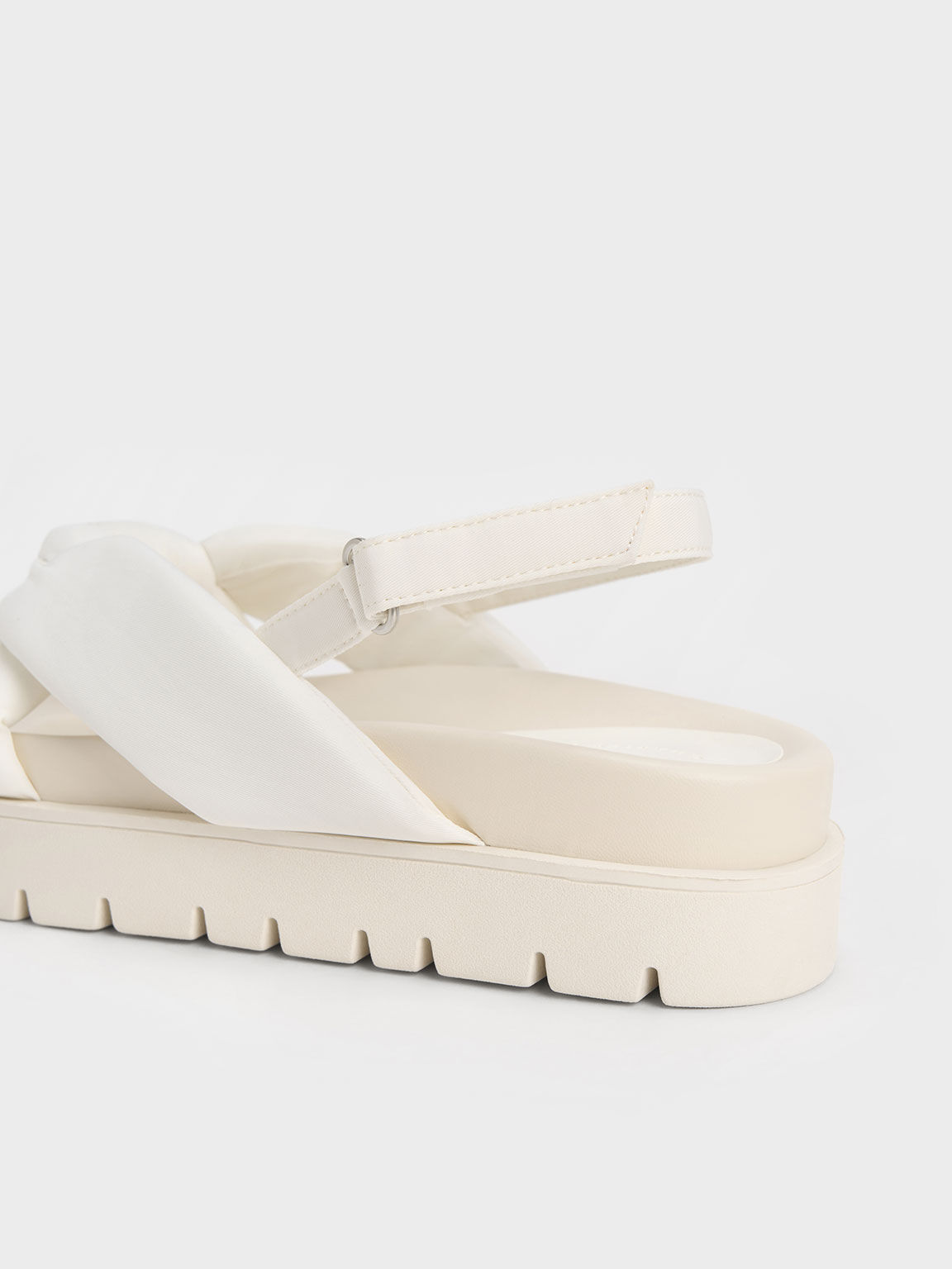 White knot sale sandals