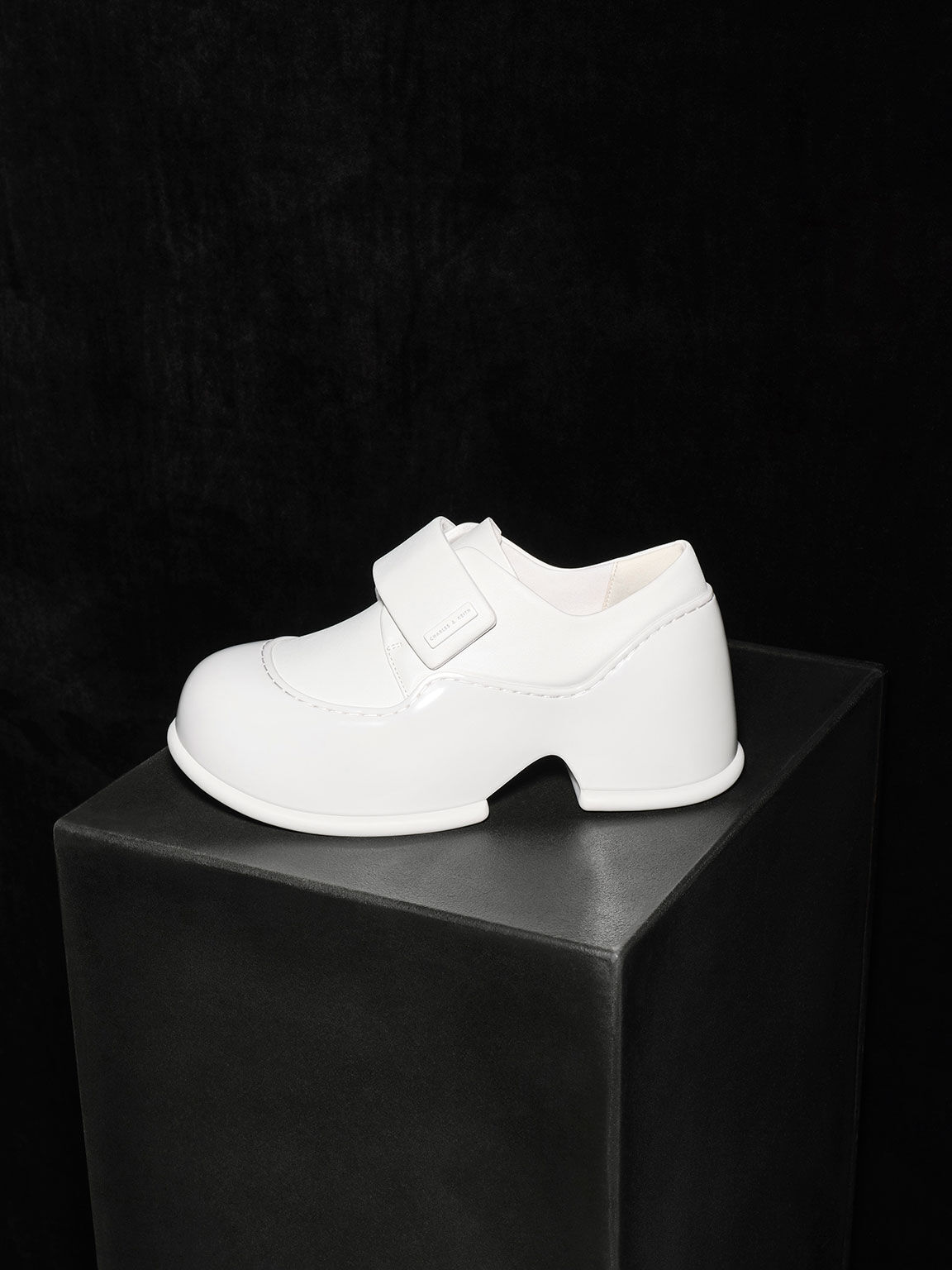 White school sale pumps