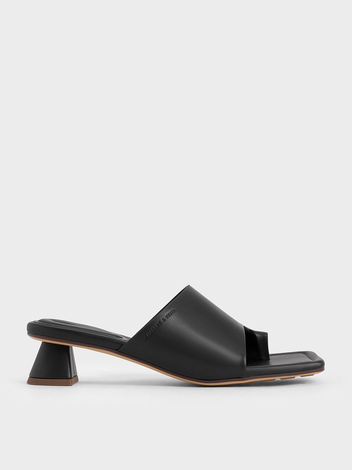 Asymmetric Square-Toe Toe-Ring Sandals, Black, hi-res