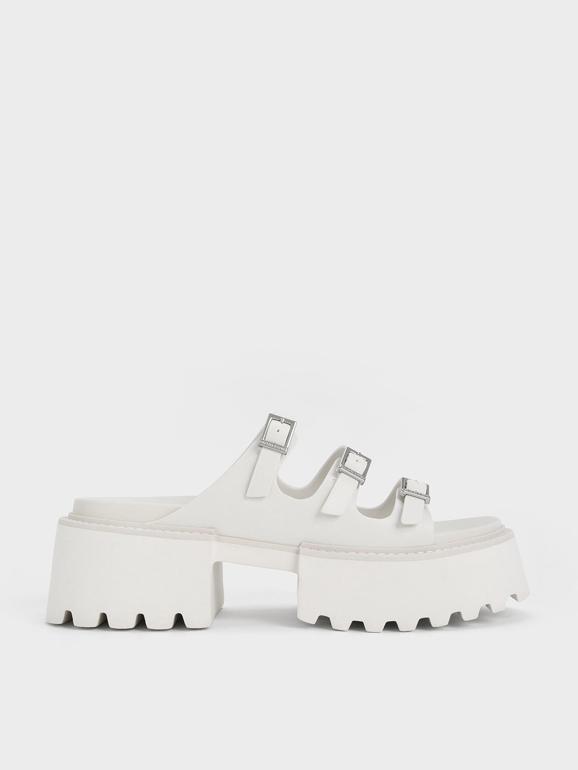 White sale chunky platforms