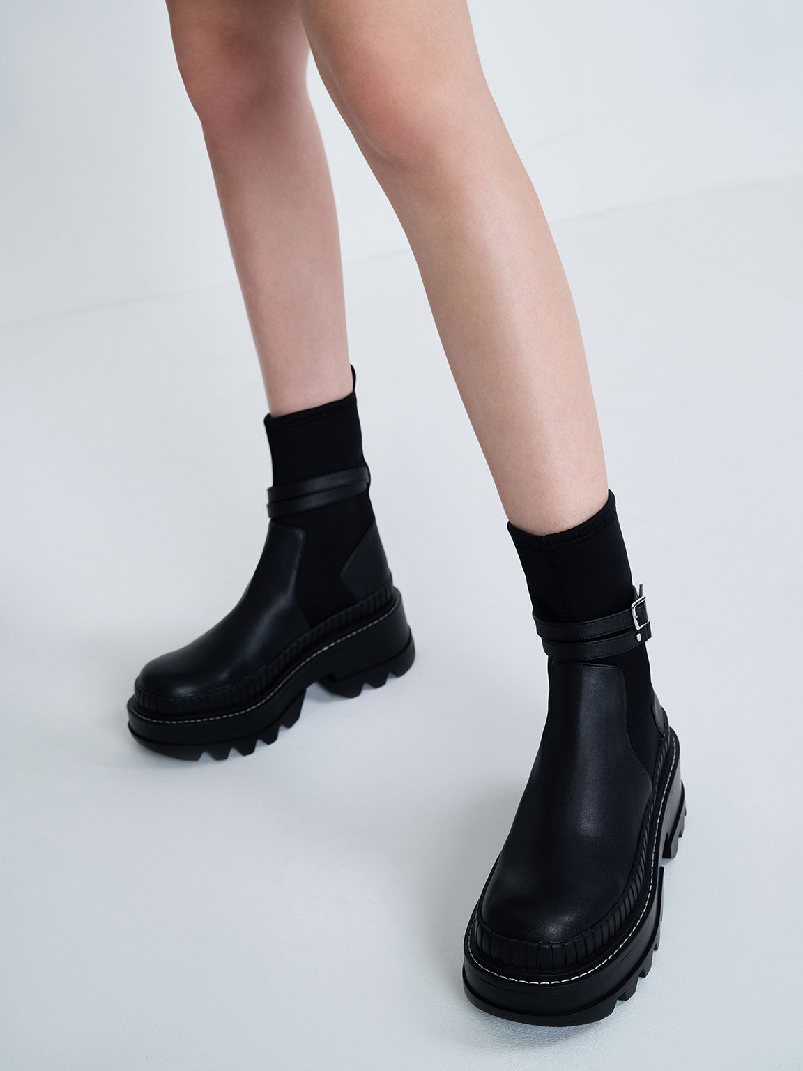 slip on boots black