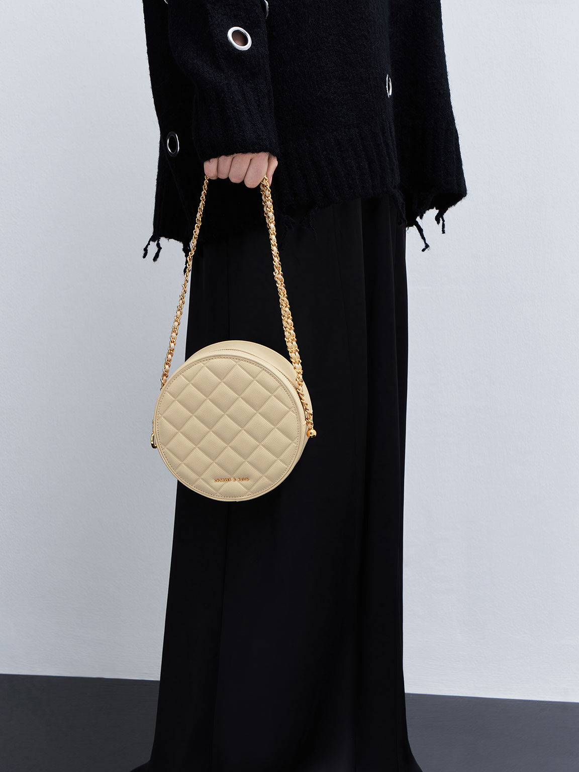 Kwan Quilted Circle Bag - Beige
