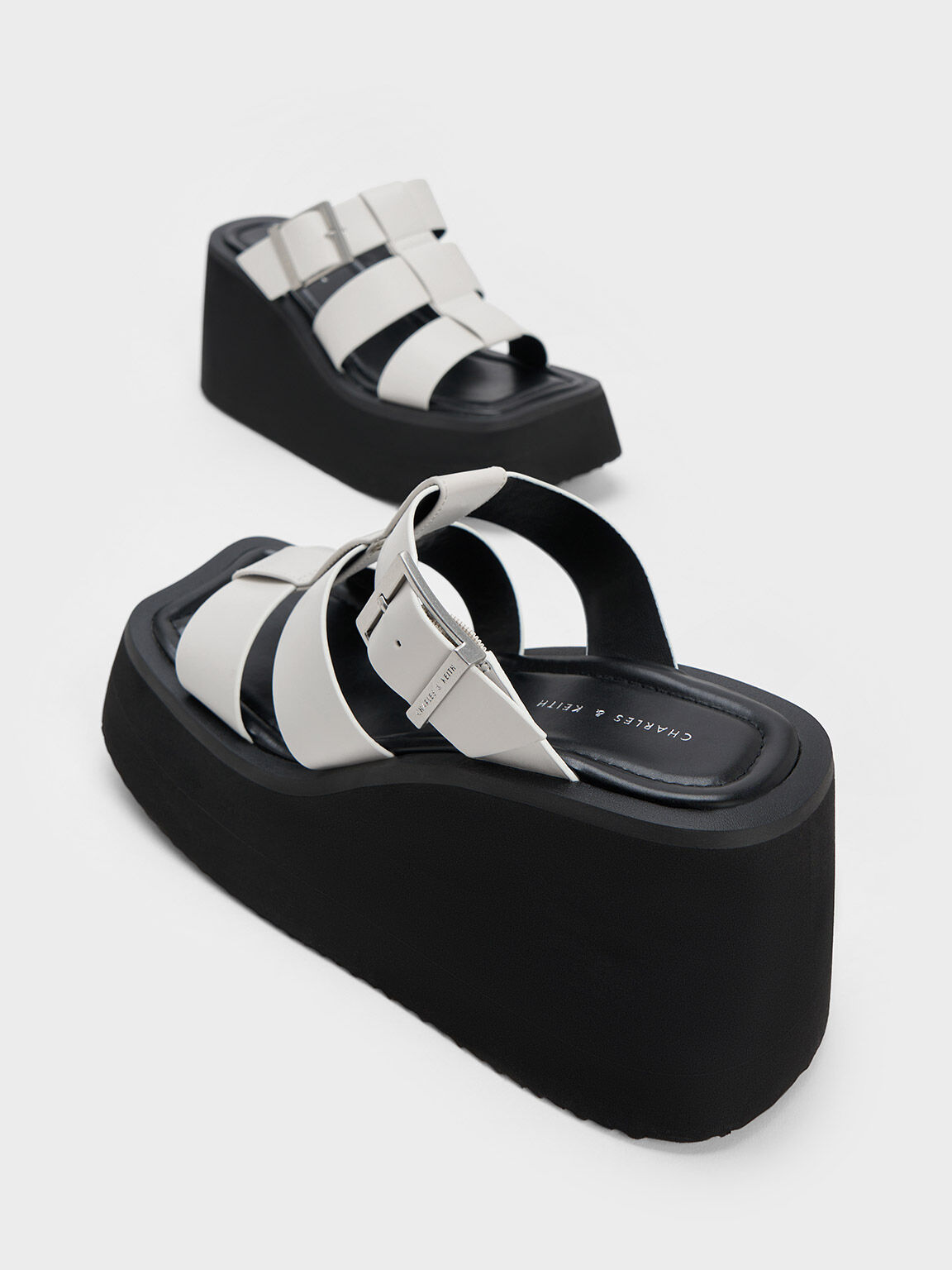 White IIsa Flatform Gladiator Sandals - CHARLES & KEITH US