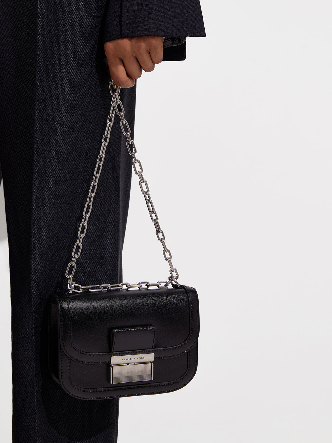 Charlot Chain Strap Bag, Black, hi-res