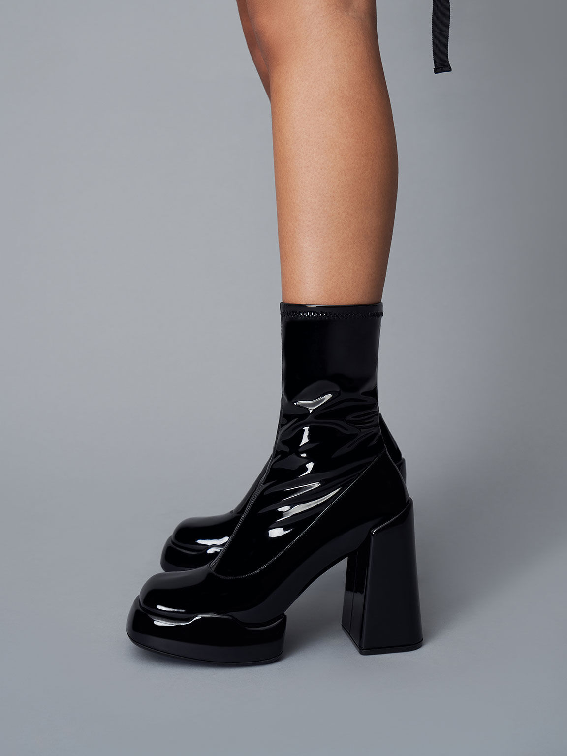 Black Lula Patent Block Heel Boots - CHARLES & KEITH KH