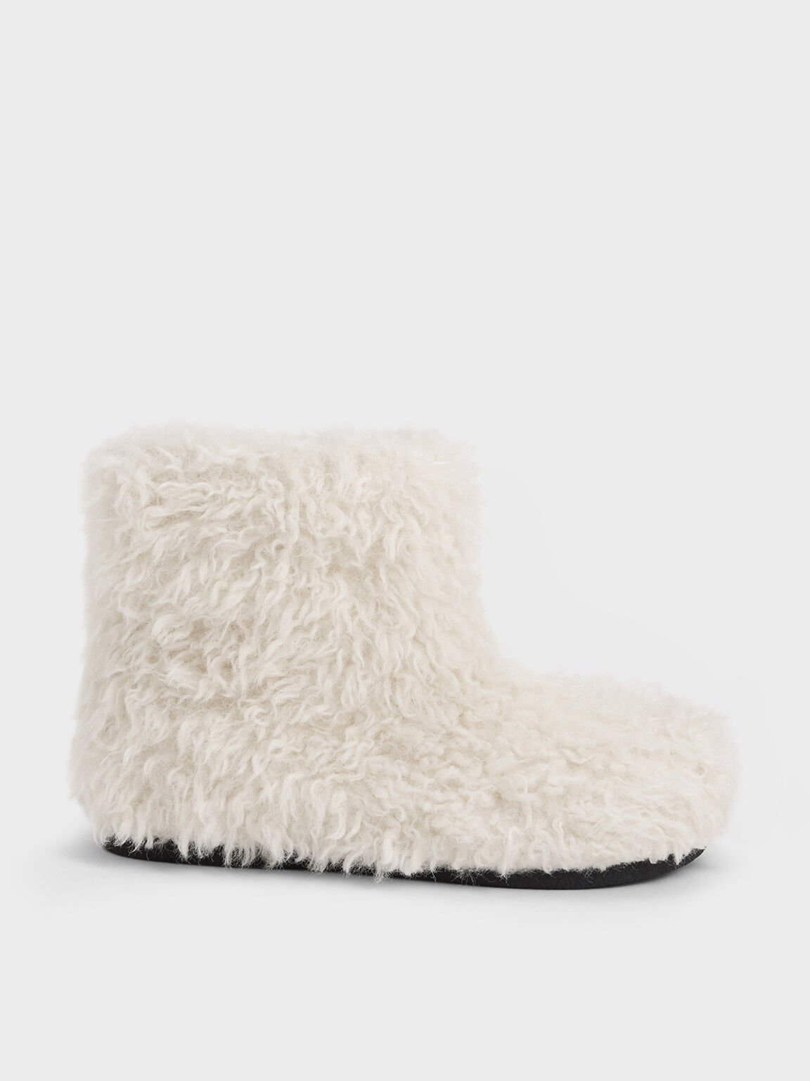 All fur sale boots white