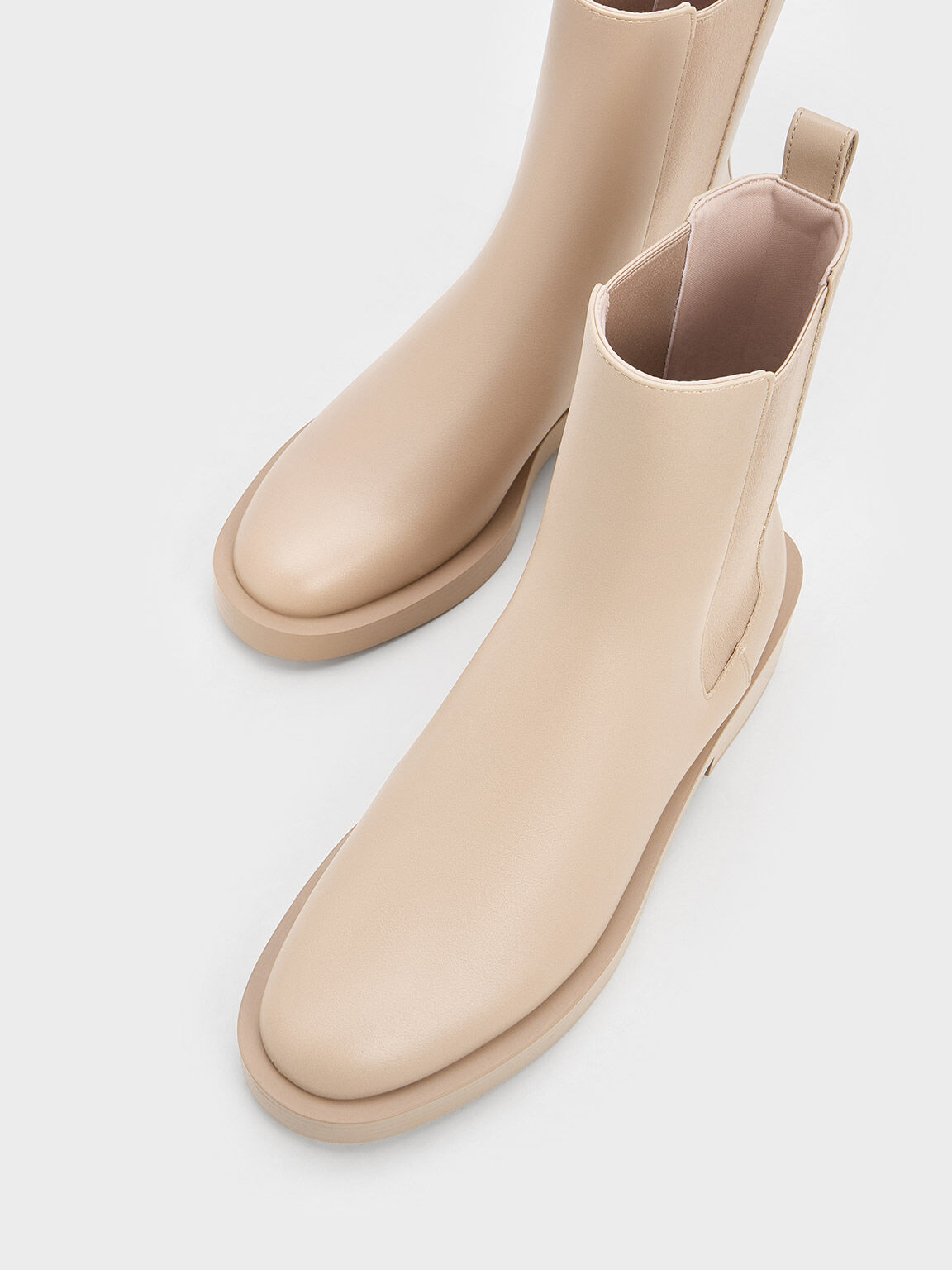 Beige clearance chelsea boot