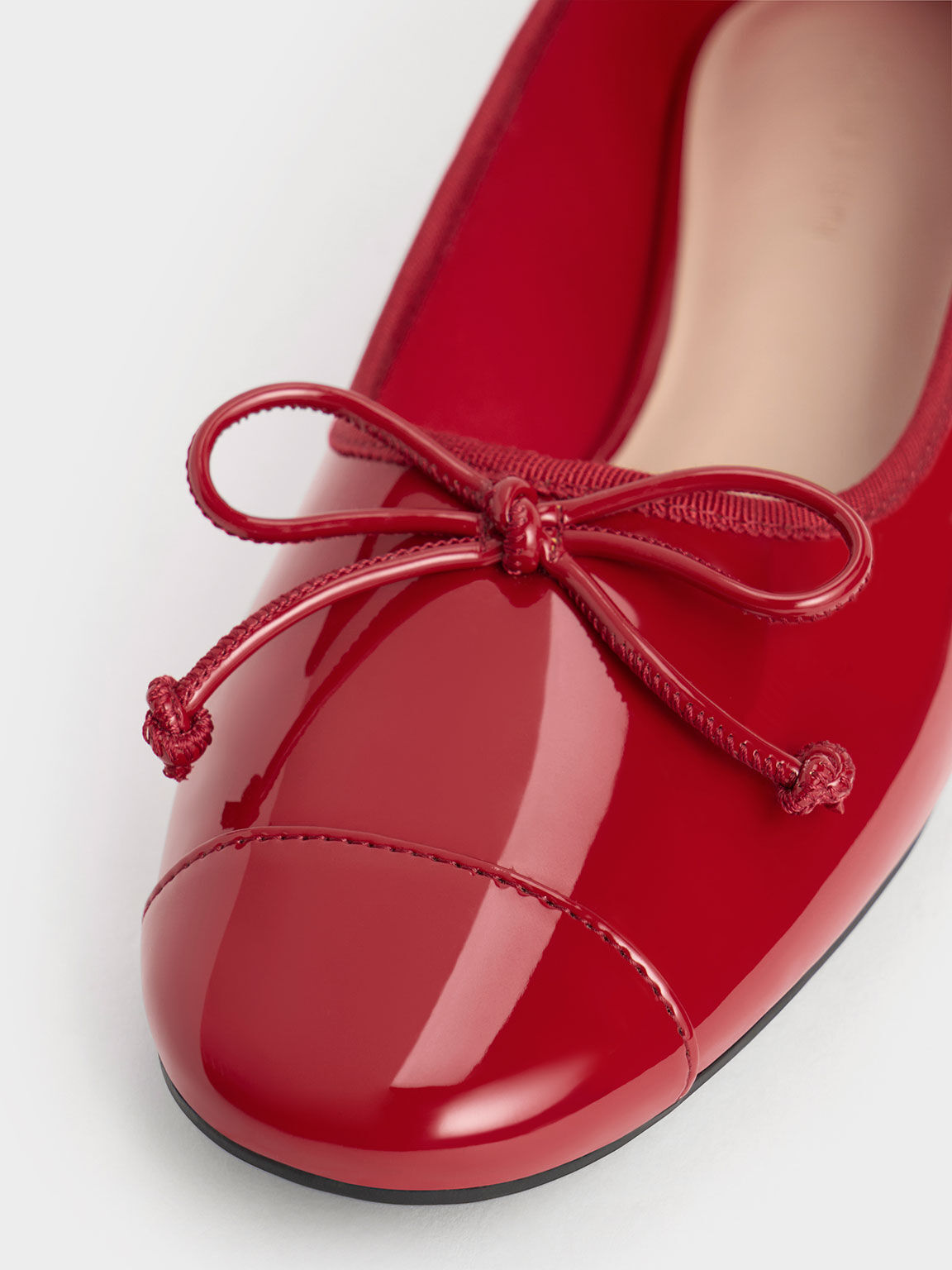 Red 2025 canvas flats