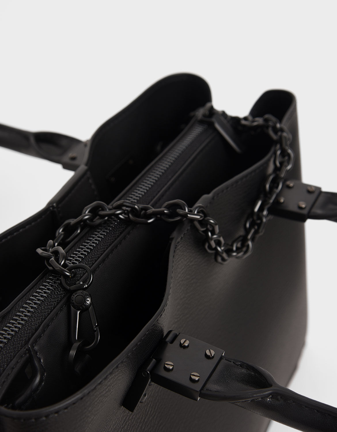 Chain Handle Bag - Ultra-Matte Black