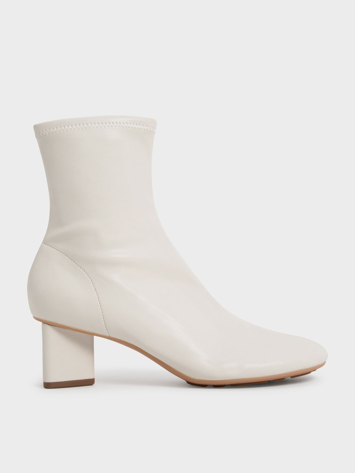 low heel chelsea boot