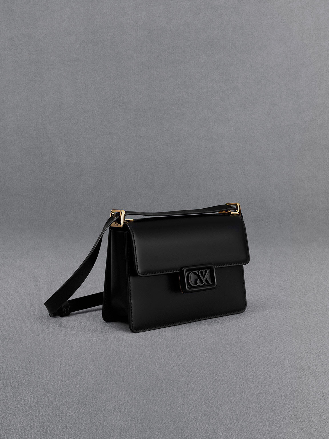 Bolso estructurado rectangular de cuero, Negro, hi-res