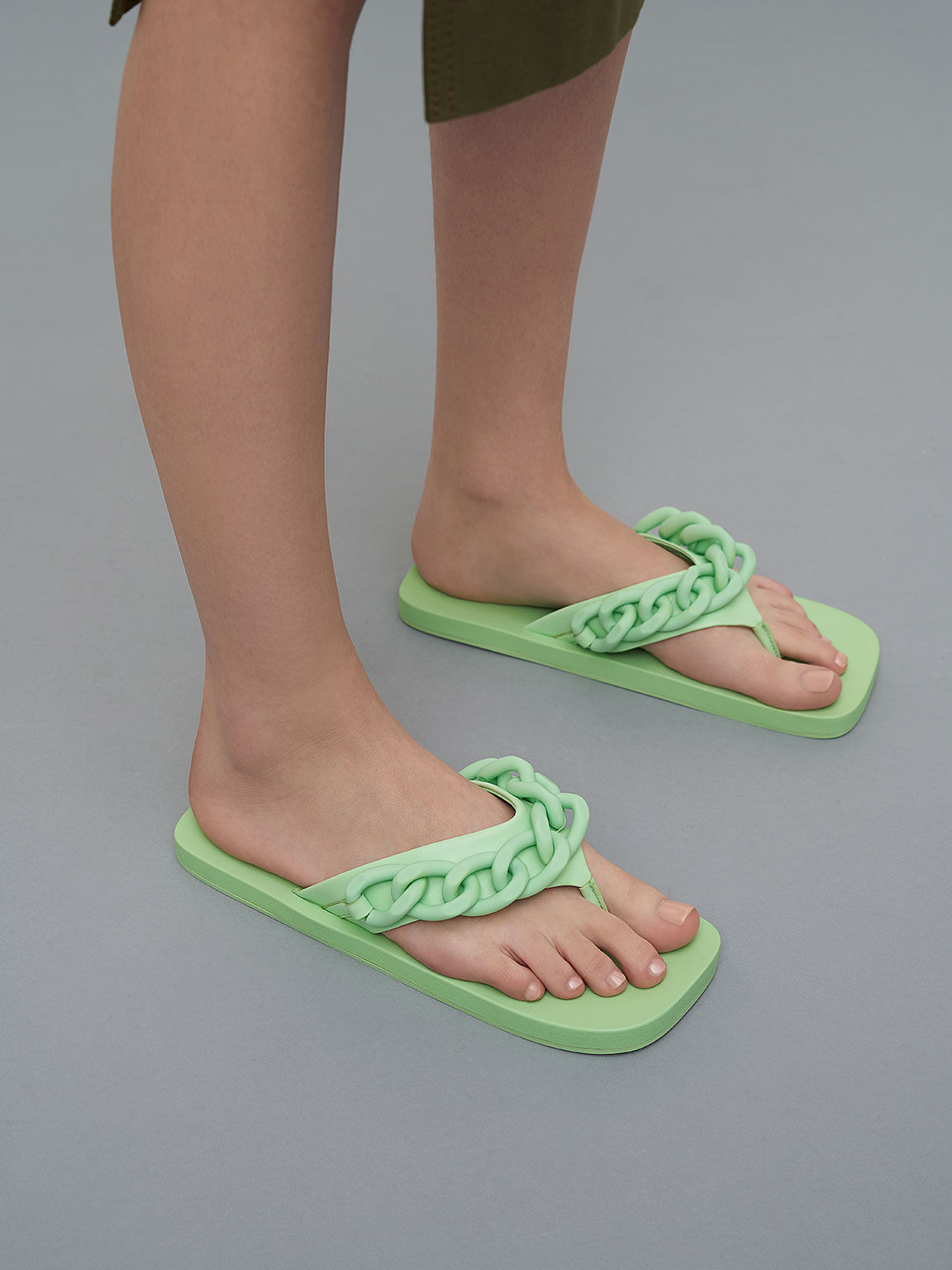 Chain Link Thong Sandals, Green, hi-res