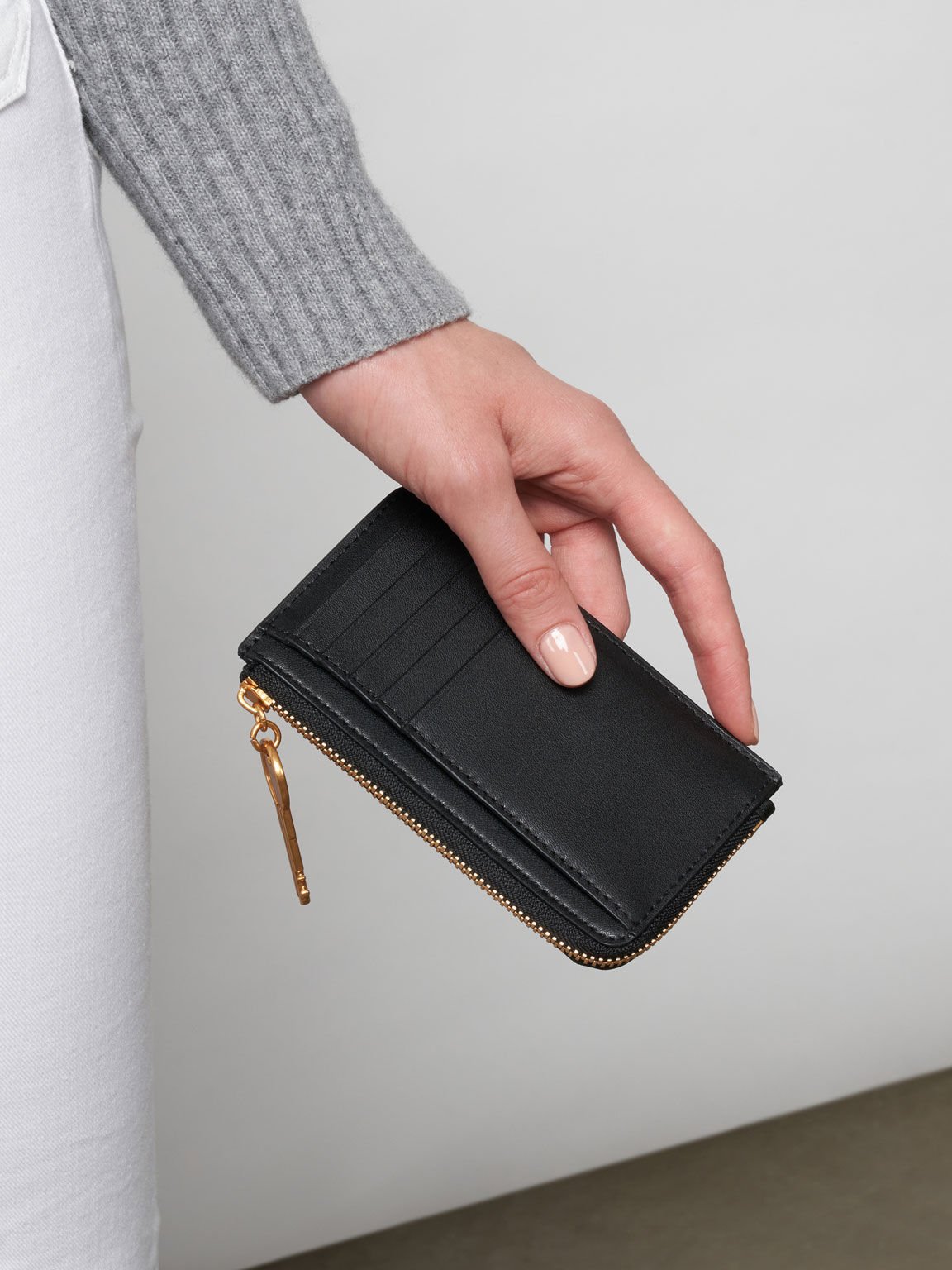 Small wallet made of soft leather, with credit card slots and zipper -  AdelBags.com