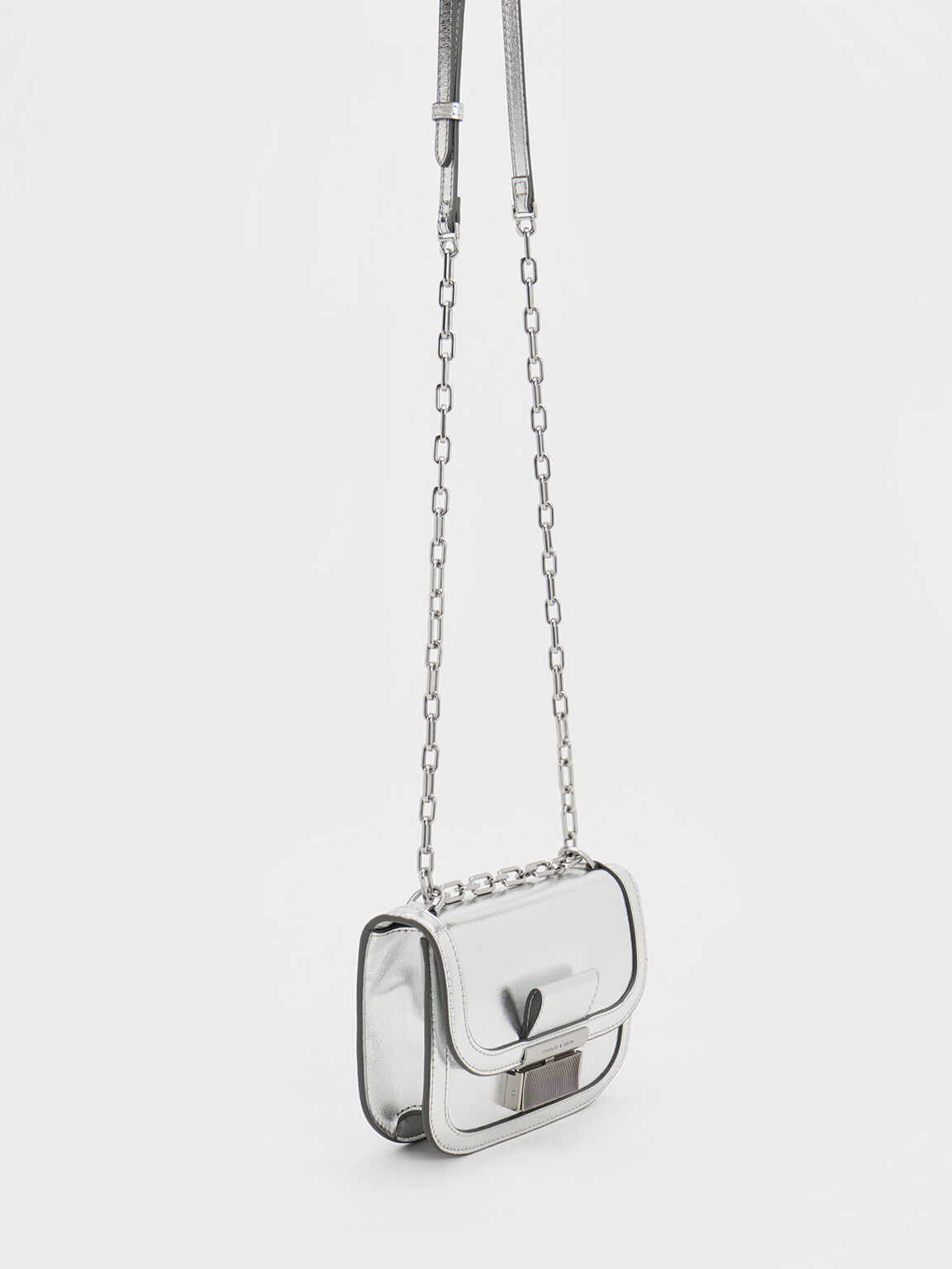 Charlot Metallic Chain Strap Bag, Silver, hi-res