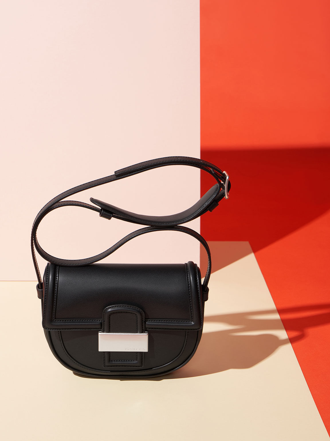 Page 6 | Women's Shoulder Bags | Exclusive Styles - CHARLES & KEITH US