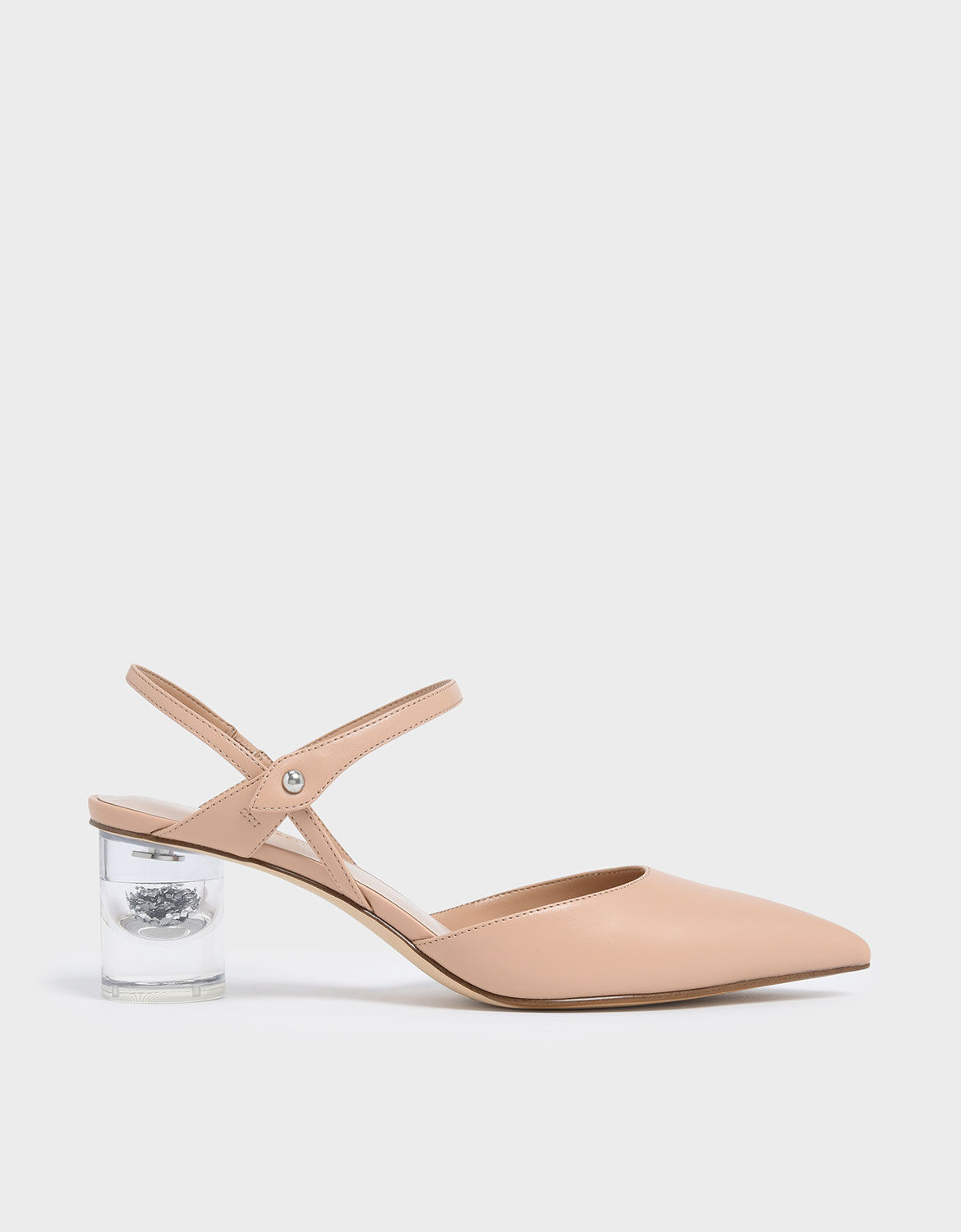 nude pointed toe shoes