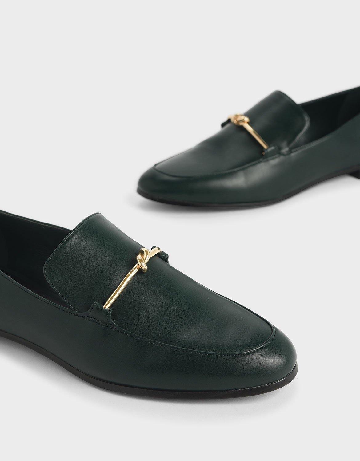 Green Metallic Knot Accent Loafers - CHARLES & KEITH KR