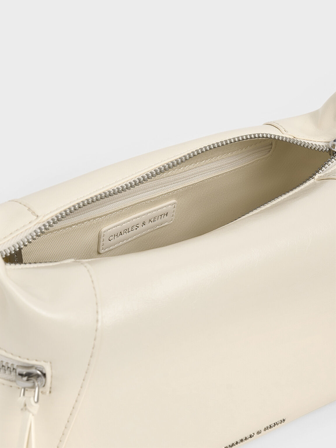 Xylia Shoulder Bag, Cream, hi-res