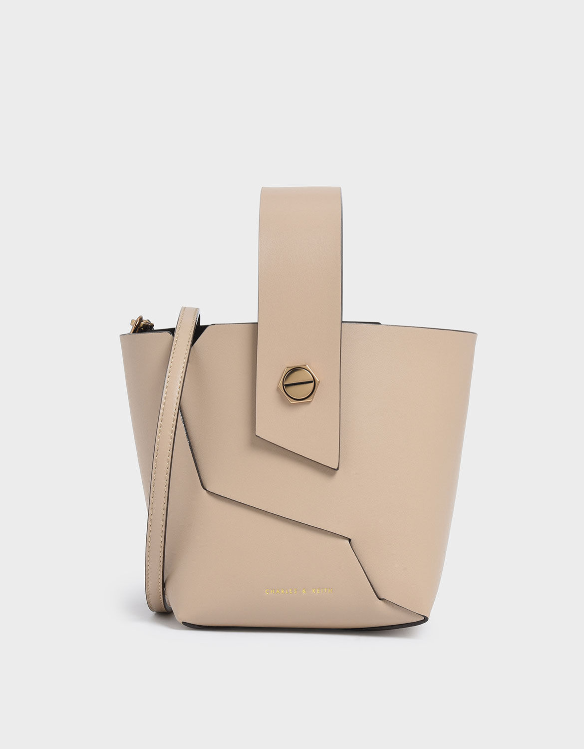 beige bucket bag