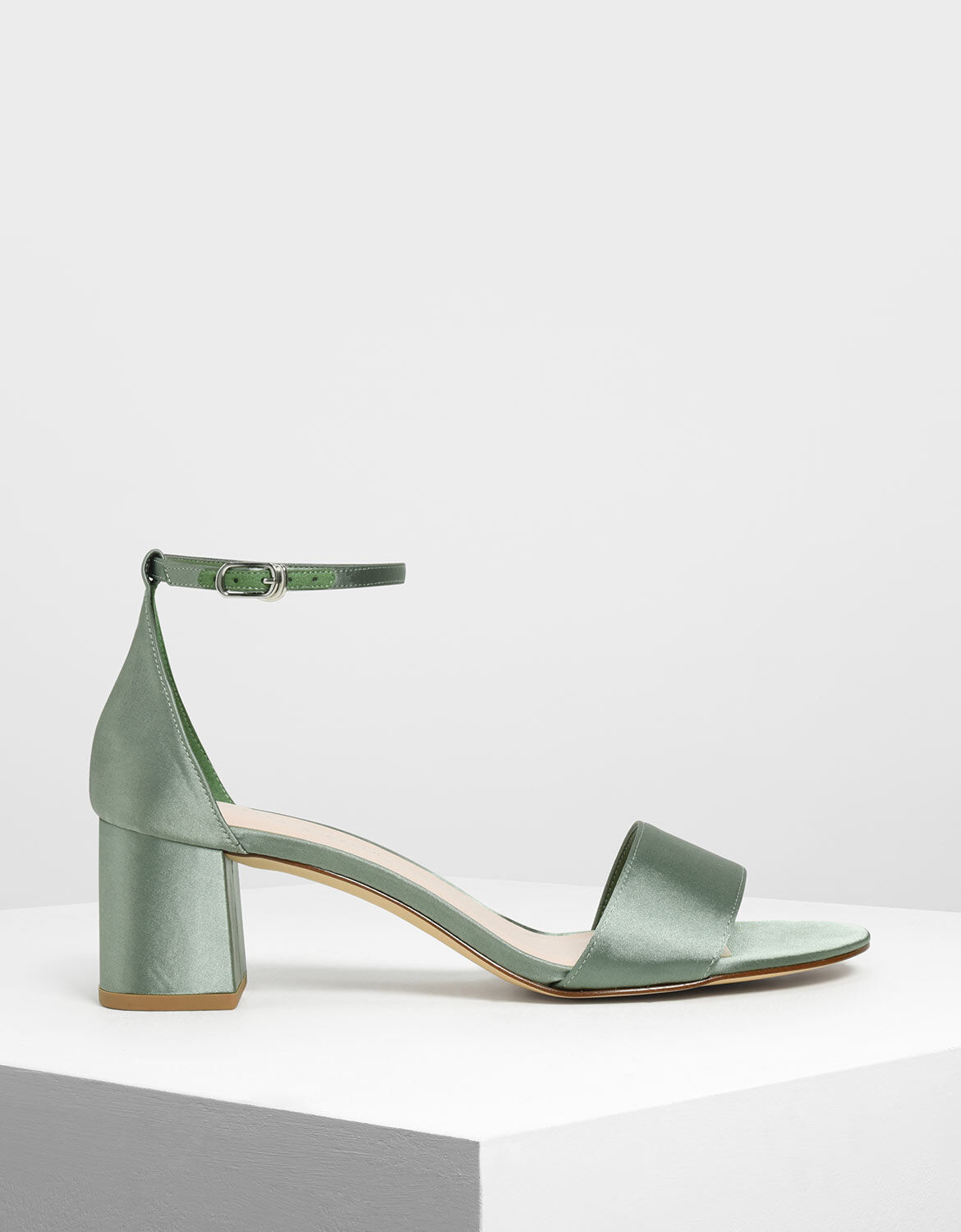 sandal charles & keith 219