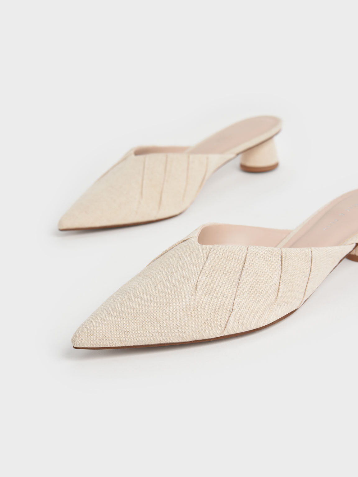 Chalk Linen Ruched Cylindrical Heel Mules - CHARLES & KEITH 