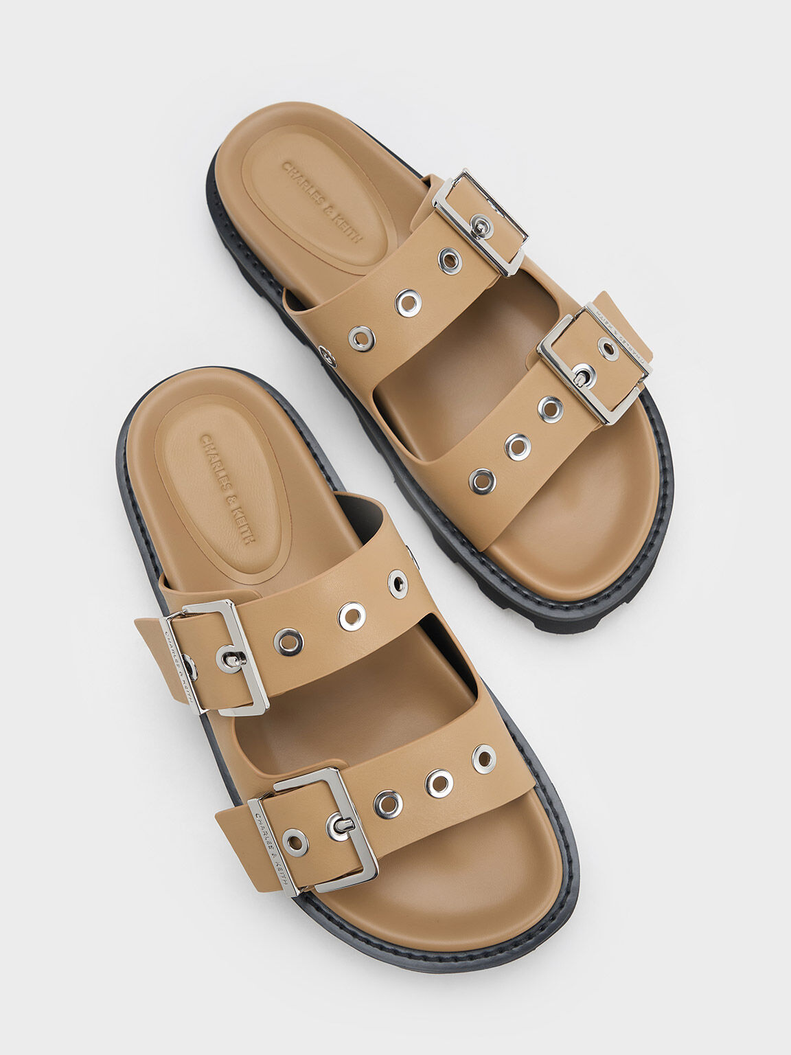 Chalk Gabine Leather Thong Sandals - CHARLES & KEITH IN