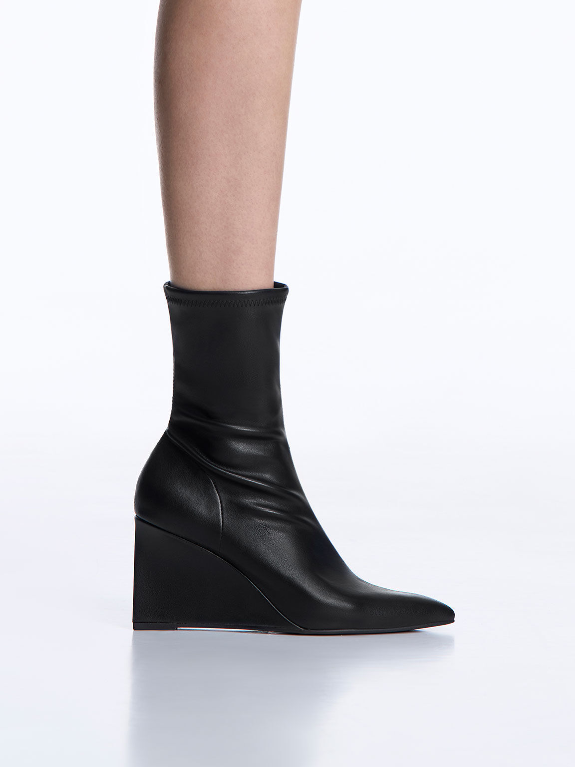 Miss Lola | Black Peep Toe Block Heel Ankle Boots – MISS LOLA