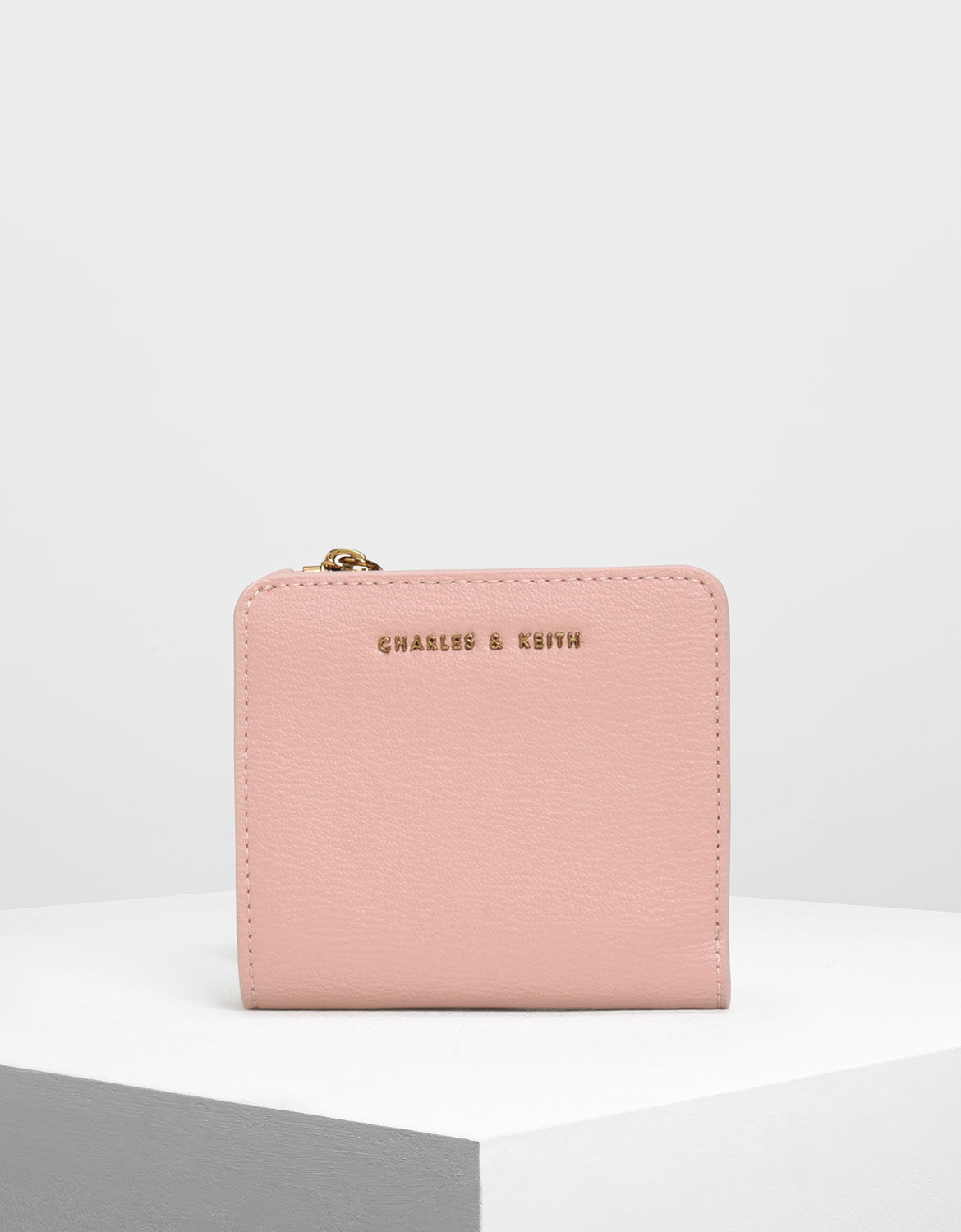 pink card holder