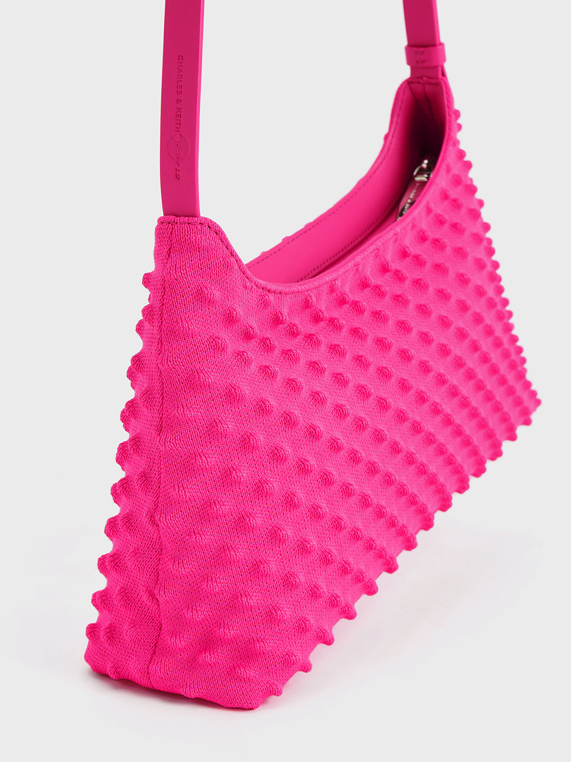 Fuchsia 2025 shoulder bag