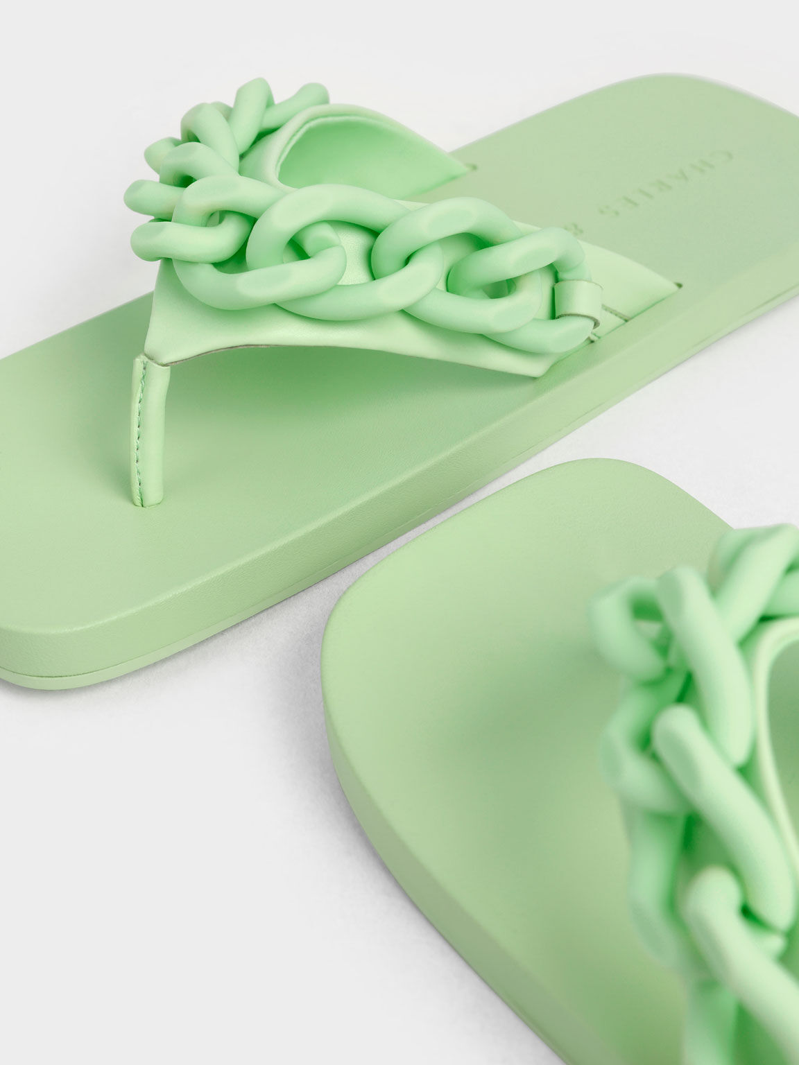 Chain Link Thong Sandals, Green, hi-res