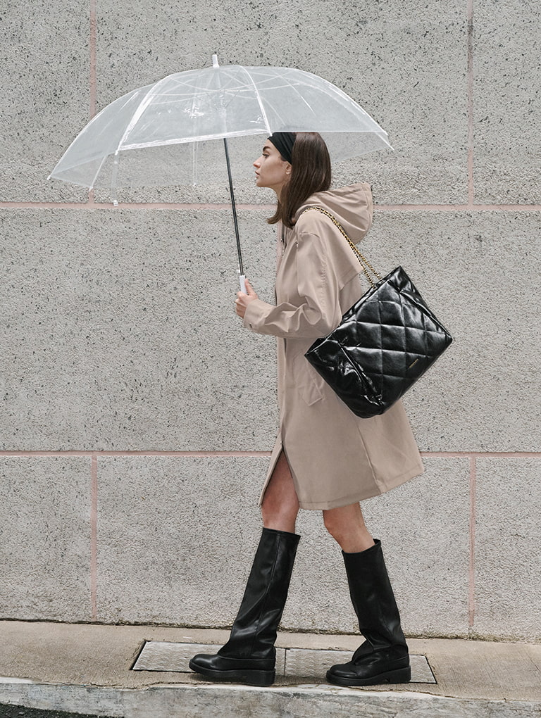 Women’s Apfra quilted chain-handle tote bag in black & Jett knee-high boots in black box - CHARLES & KEITH