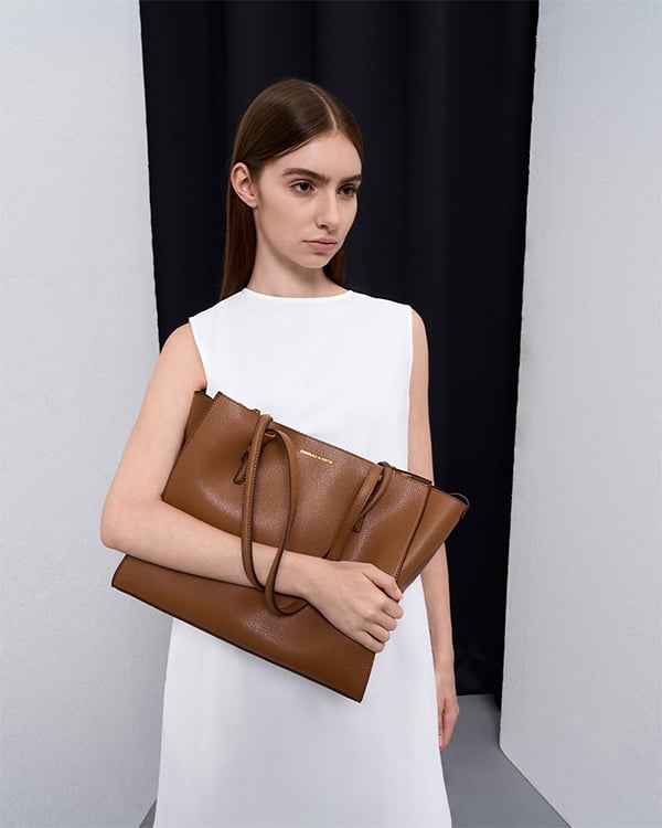 Women's Chocolate Sansa Tote Bag - CHARLES & KEITH