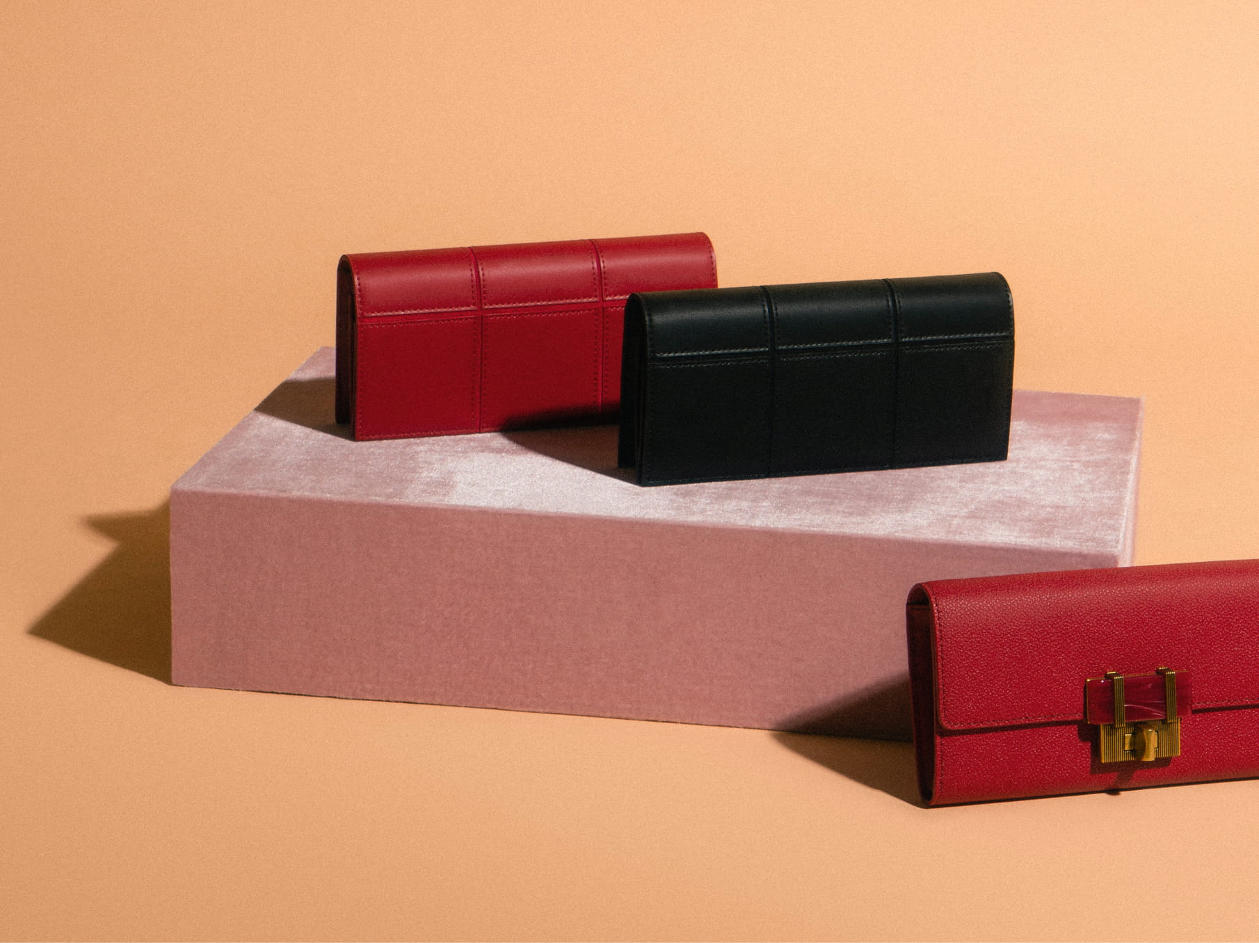 Charles And Keith Red Wallet 2024 favors