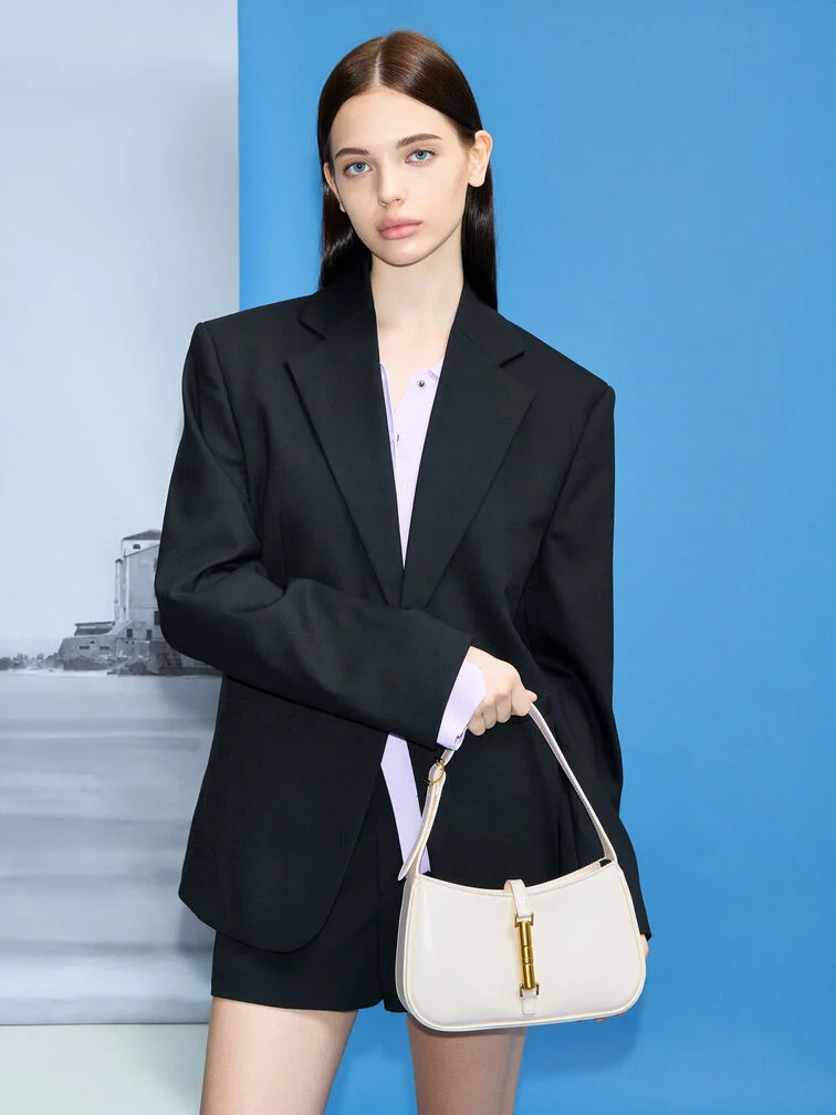 Bolso Cesia de mujer con detalles metálicos en crema para mujer - CHARLES & KEITH