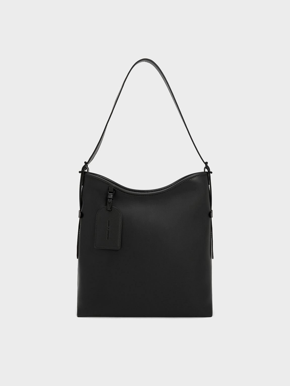 CLN - NEW IN: The Salinah Hobo Bag Chic & compact that works with