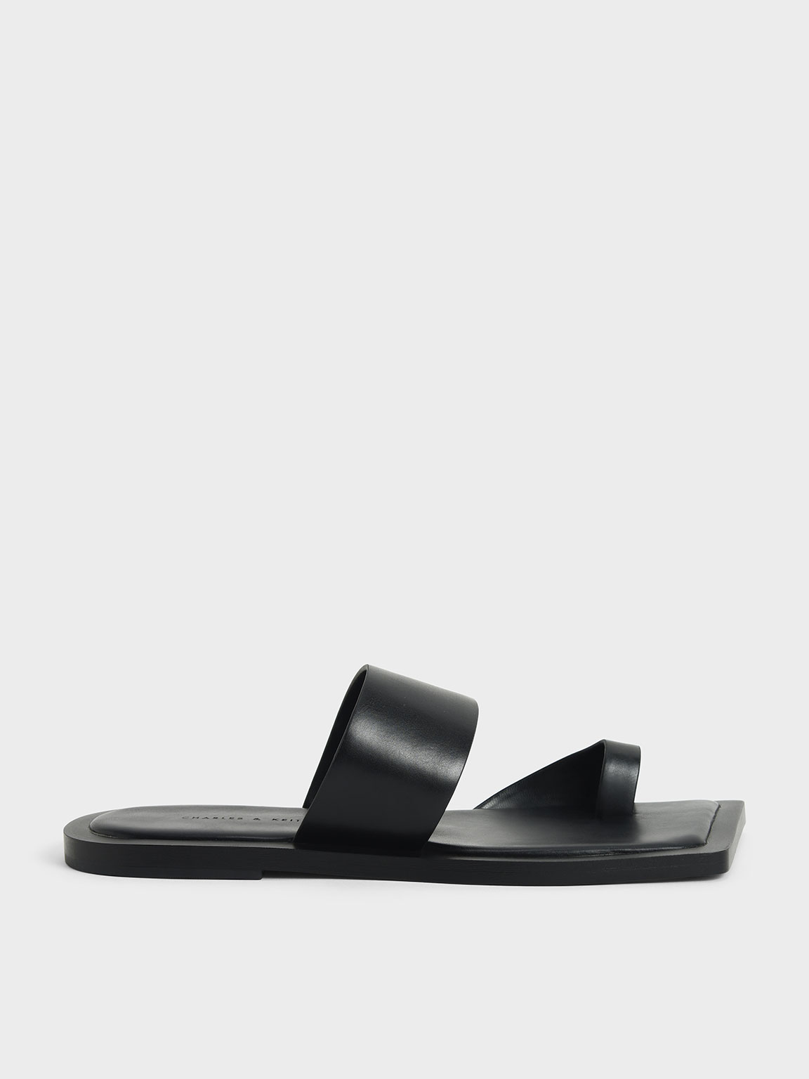 Black Toe Loop Slide Sandals - CHARLES & KEITH AE